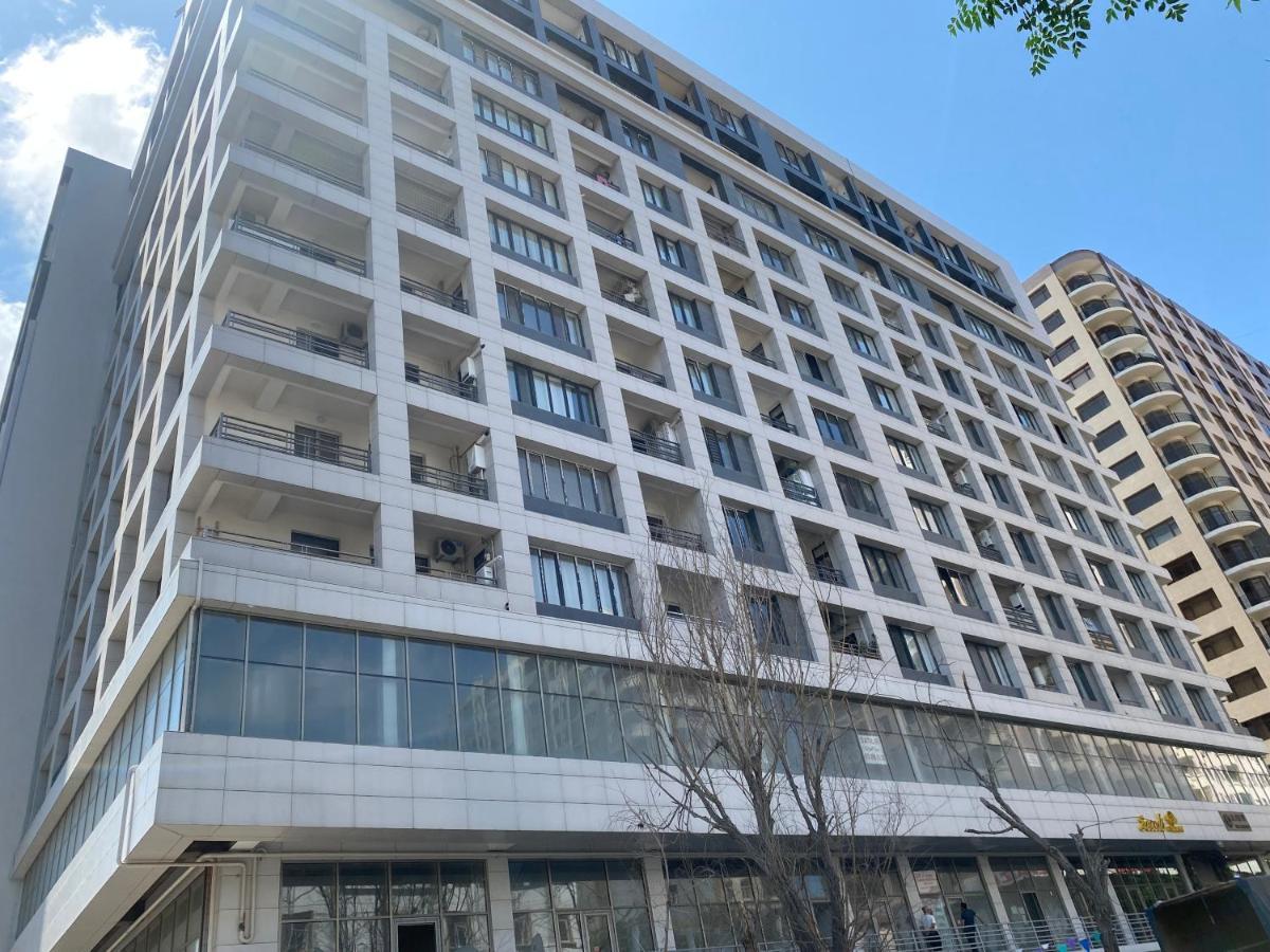 Apartment Near 28 Mall Баку Экстерьер фото