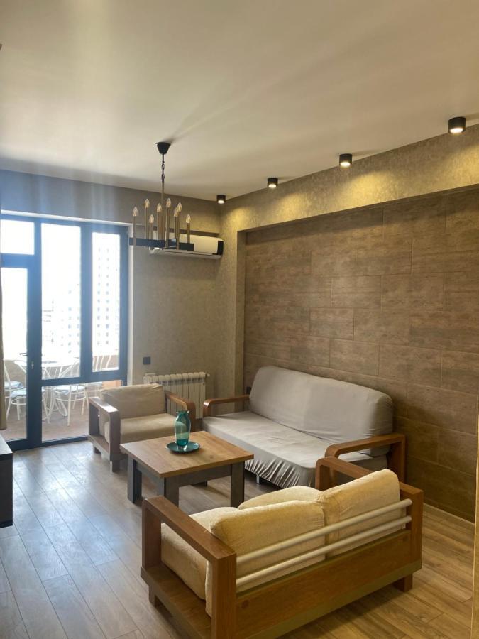 Apartment Near 28 Mall Баку Экстерьер фото